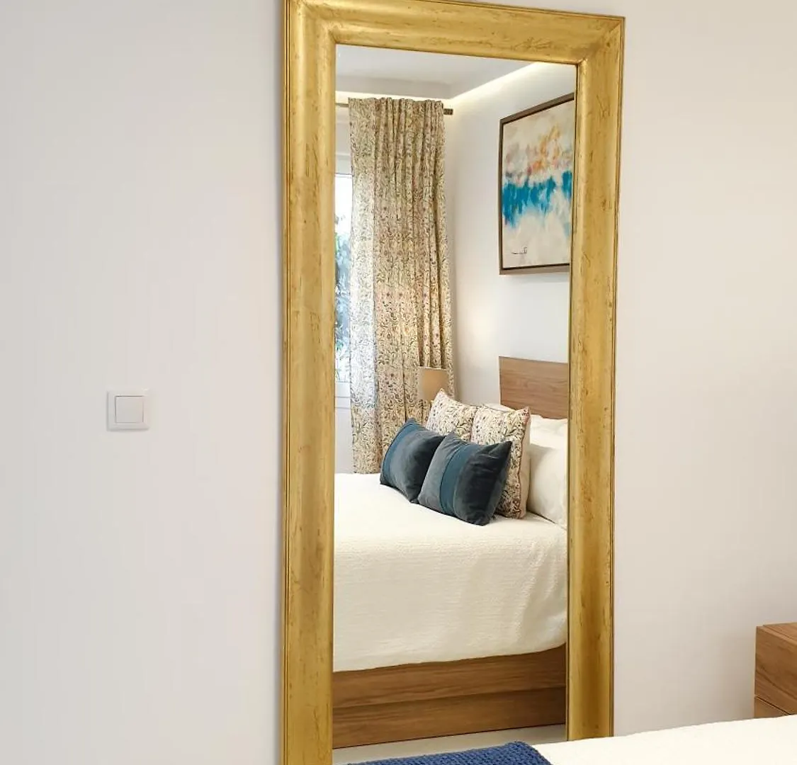 Lujoso Apartamento En El Corazon De Málaga Apartman