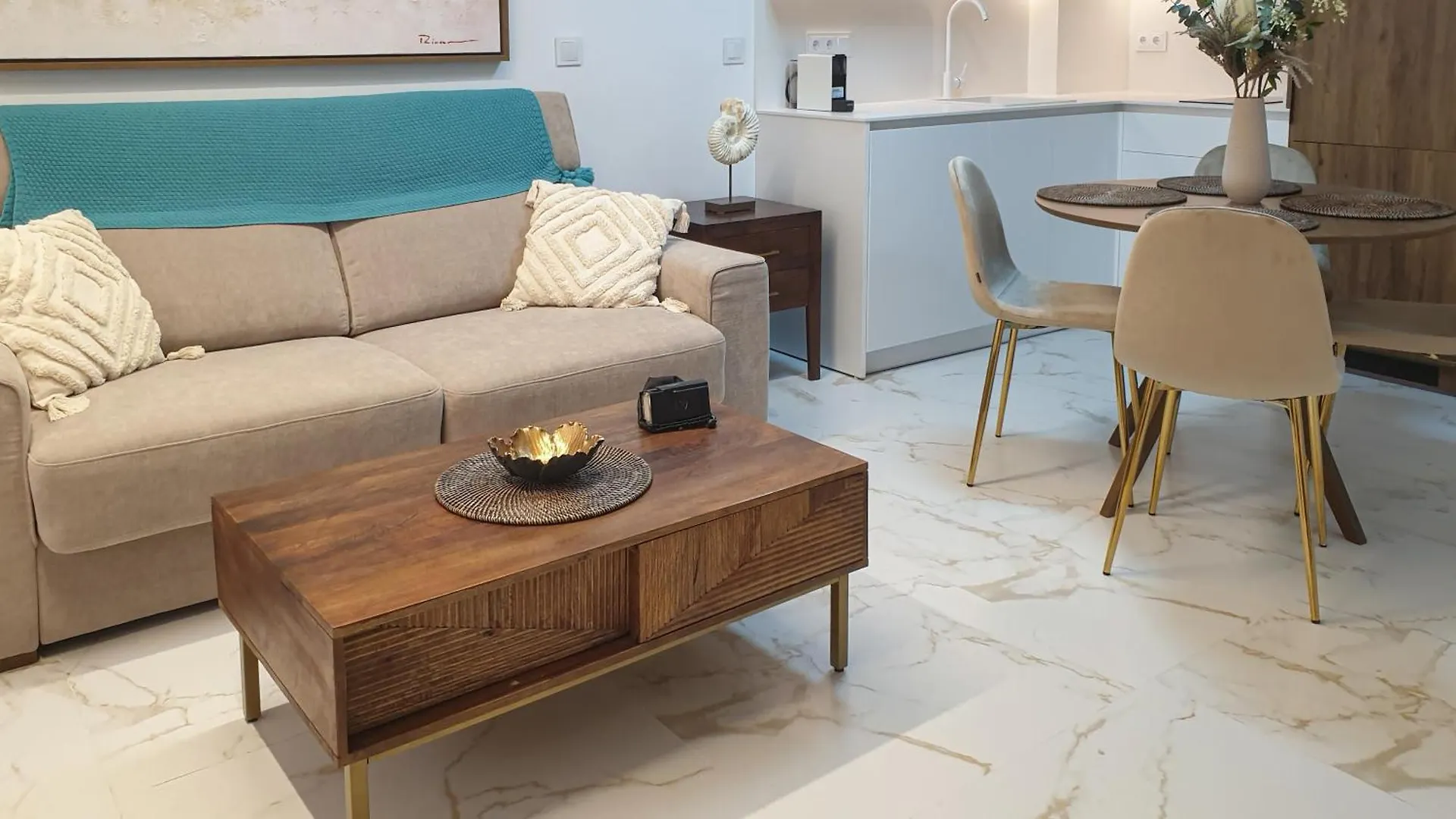 Apartman Lujoso Apartamento En El Corazon De Málaga
